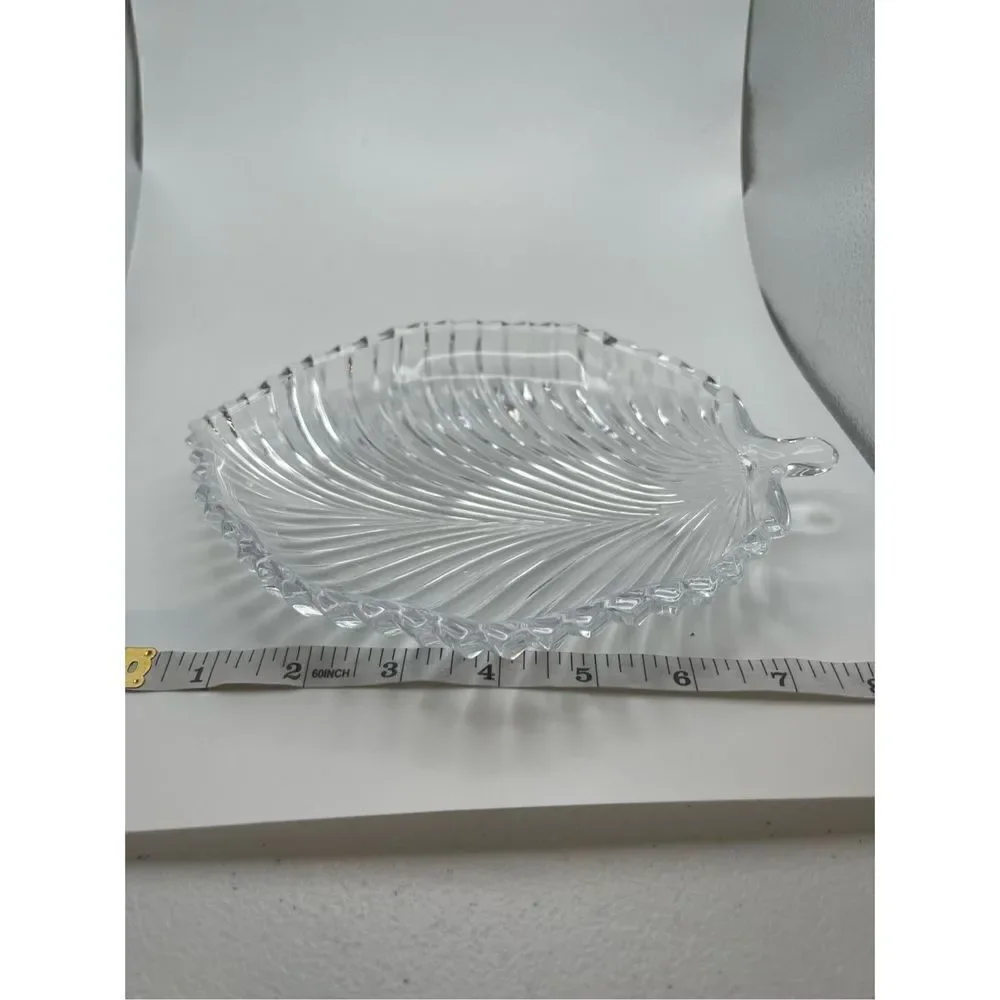Mikasa Diamond Fire Leaf Plate with box 8 1/4